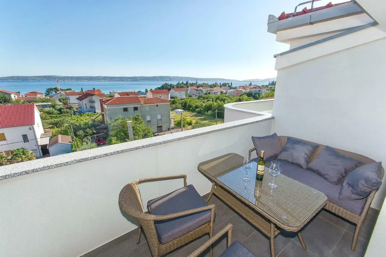Radic Apartments Kastela 0*,